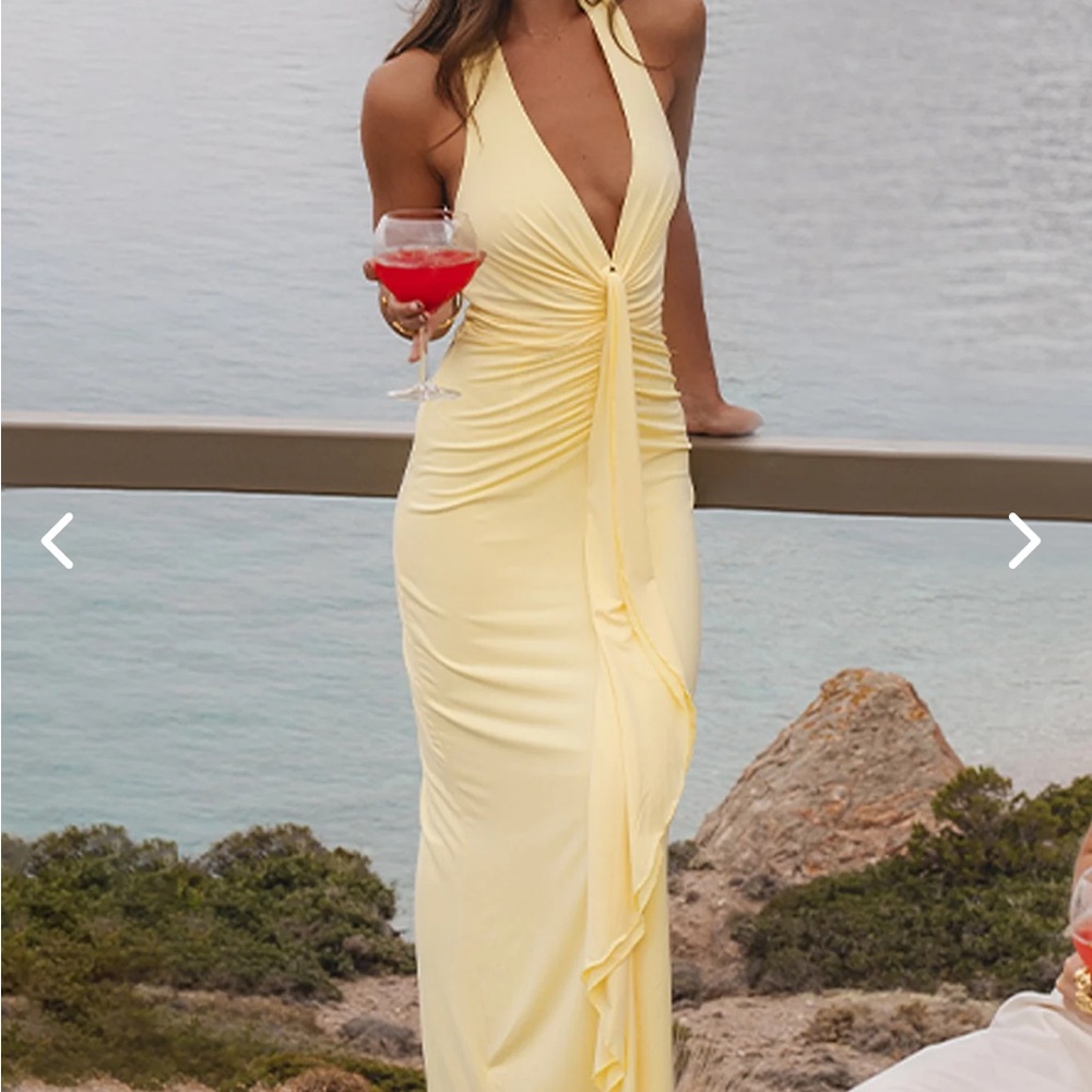 SELFIE LESLIE | RAY OF LIGHT | RUCHED HALTERNECK MAXI DRESS | SMALL